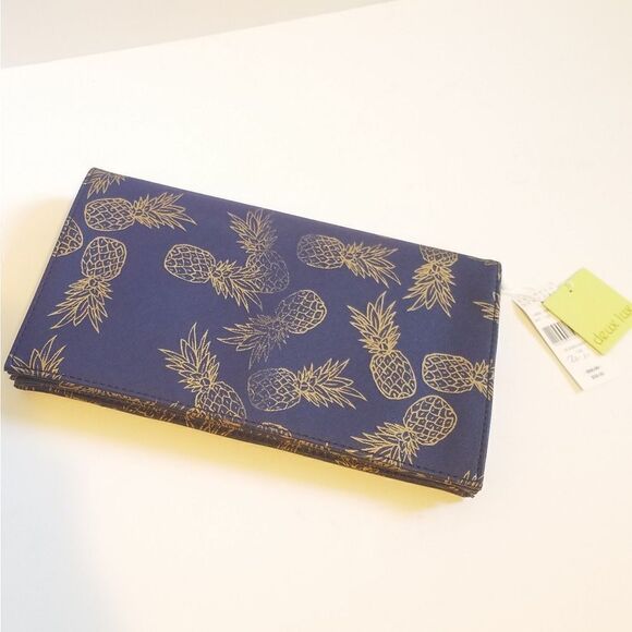 NWT Deux Lux Pineapple Clutch - Picture 1 of 8